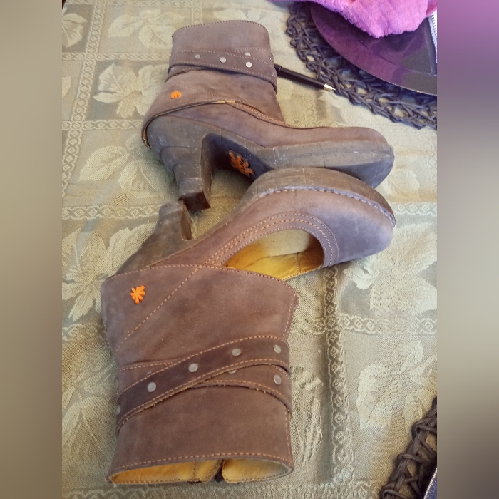 The Art Company Boots Size 37